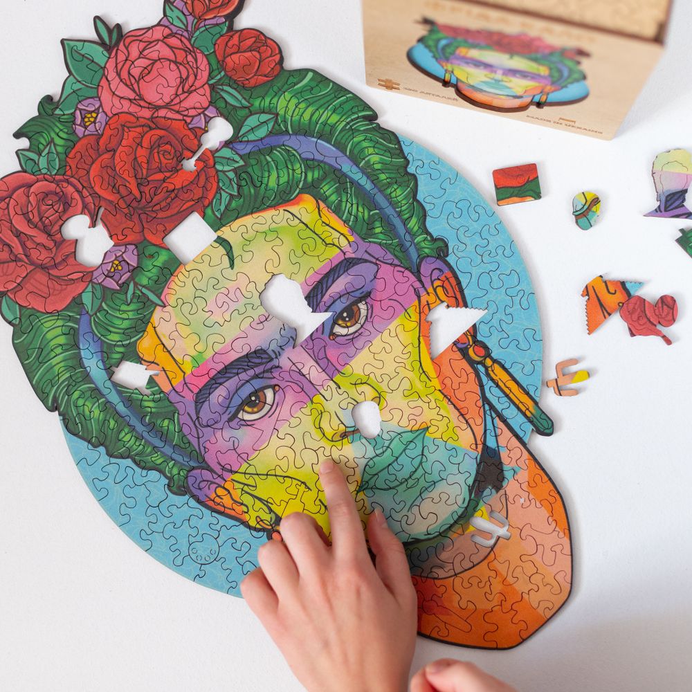 Деревянный пазл "Фрида"